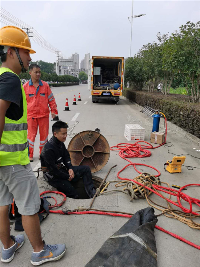 朝天翻衬法管道修复技术主要工序